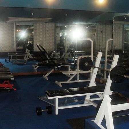 Hotel Crown Plaza Lahor Dış mekan fotoğraf