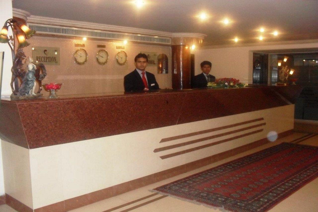 Hotel Crown Plaza Lahor Dış mekan fotoğraf