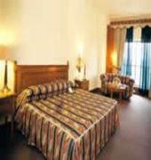 Hotel Crown Plaza Lahor Dış mekan fotoğraf